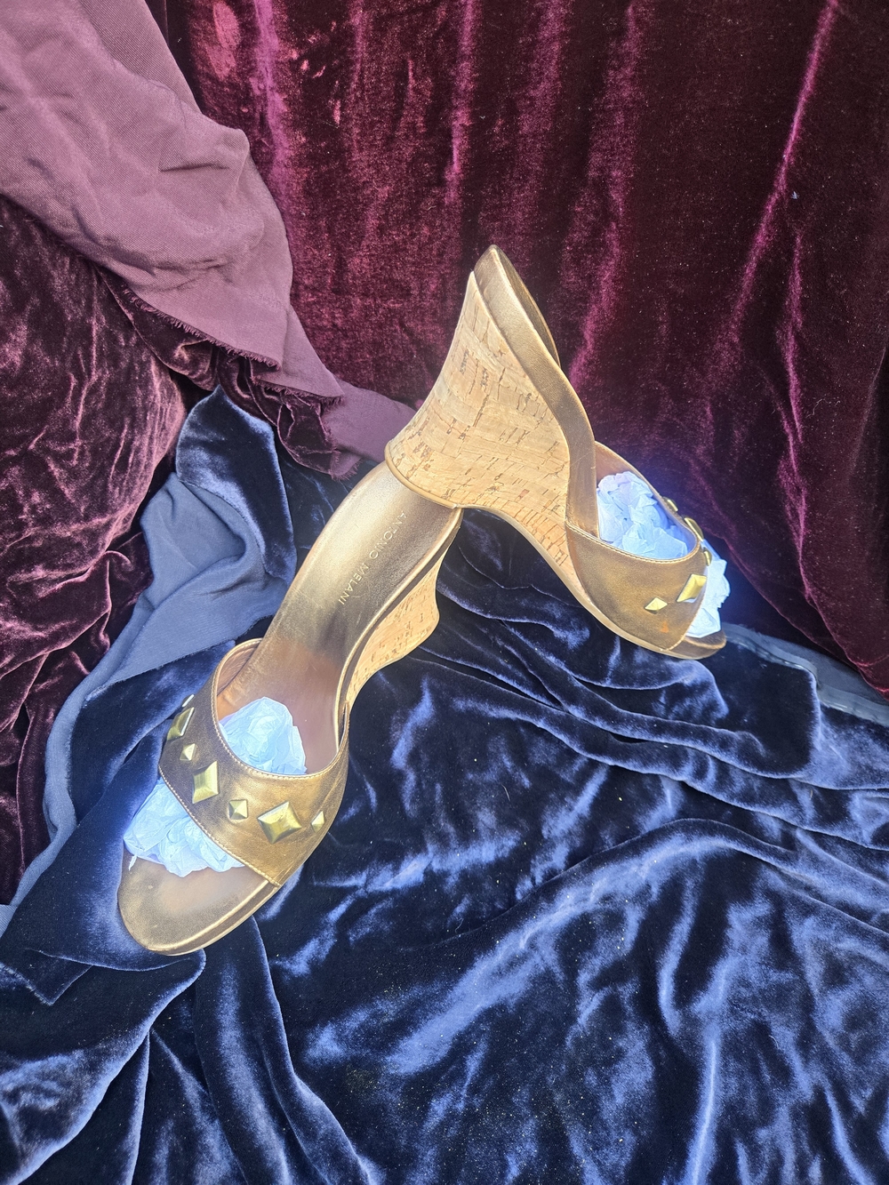 Antonio Melani Gold Metallic Studded Cork Wedge Sandals Size 8.5M Slide Heels